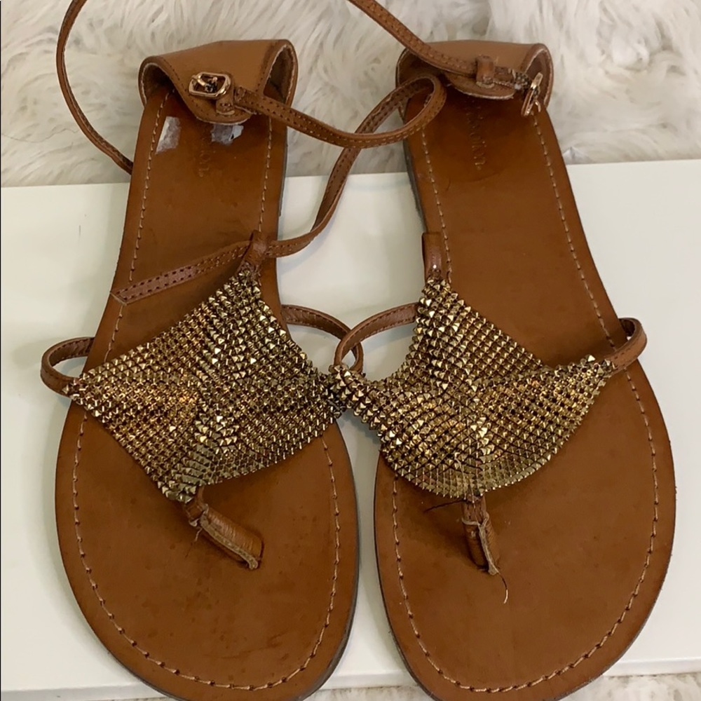 Flats/ sandals